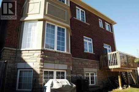 51 Medoc Place, Vaughan, Ontario  L4J 8Y9 - Photo 6 - N12092763
