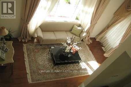 51 Medoc Place, Vaughan, Ontario  L4J 8Y9 - Photo 3 - N12092763