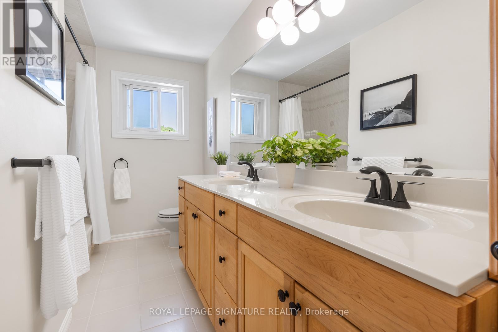 1469 Hillgrove Road, Mississauga, Ontario  L5J 3M2 - Photo 24 - W12289425