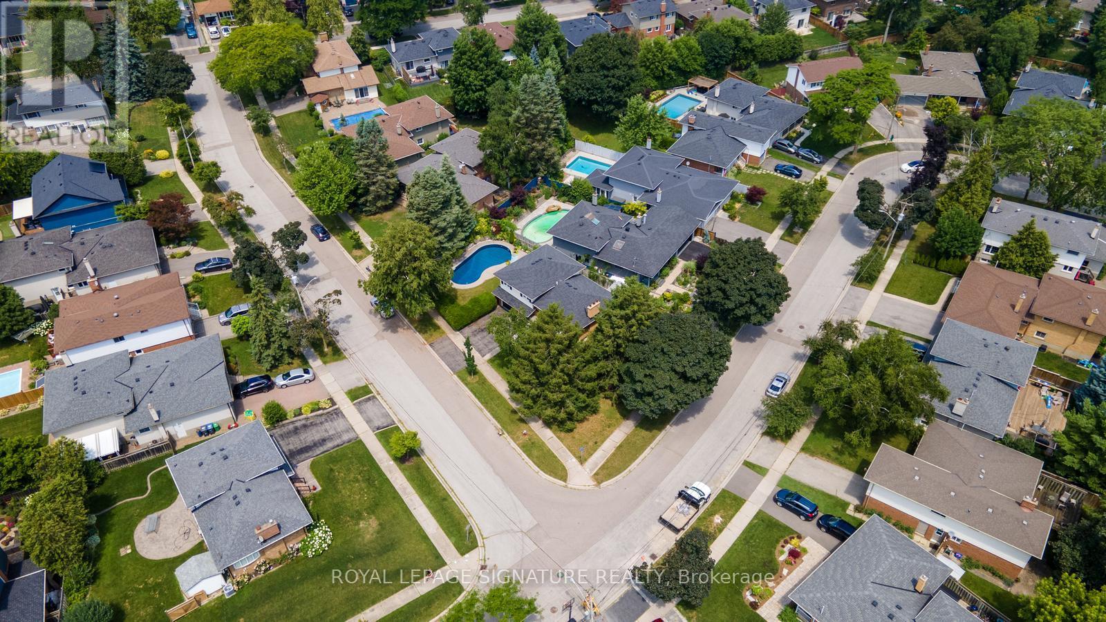 1469 Hillgrove Road, Mississauga, Ontario  L5J 3M2 - Photo 39 - W12289425