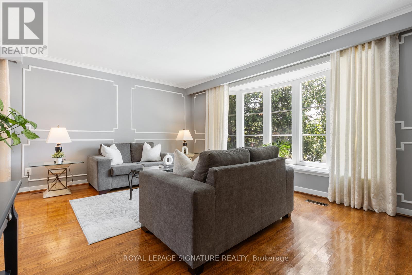 1469 Hillgrove Road, Mississauga, Ontario  L5J 3M2 - Photo 6 - W12289425