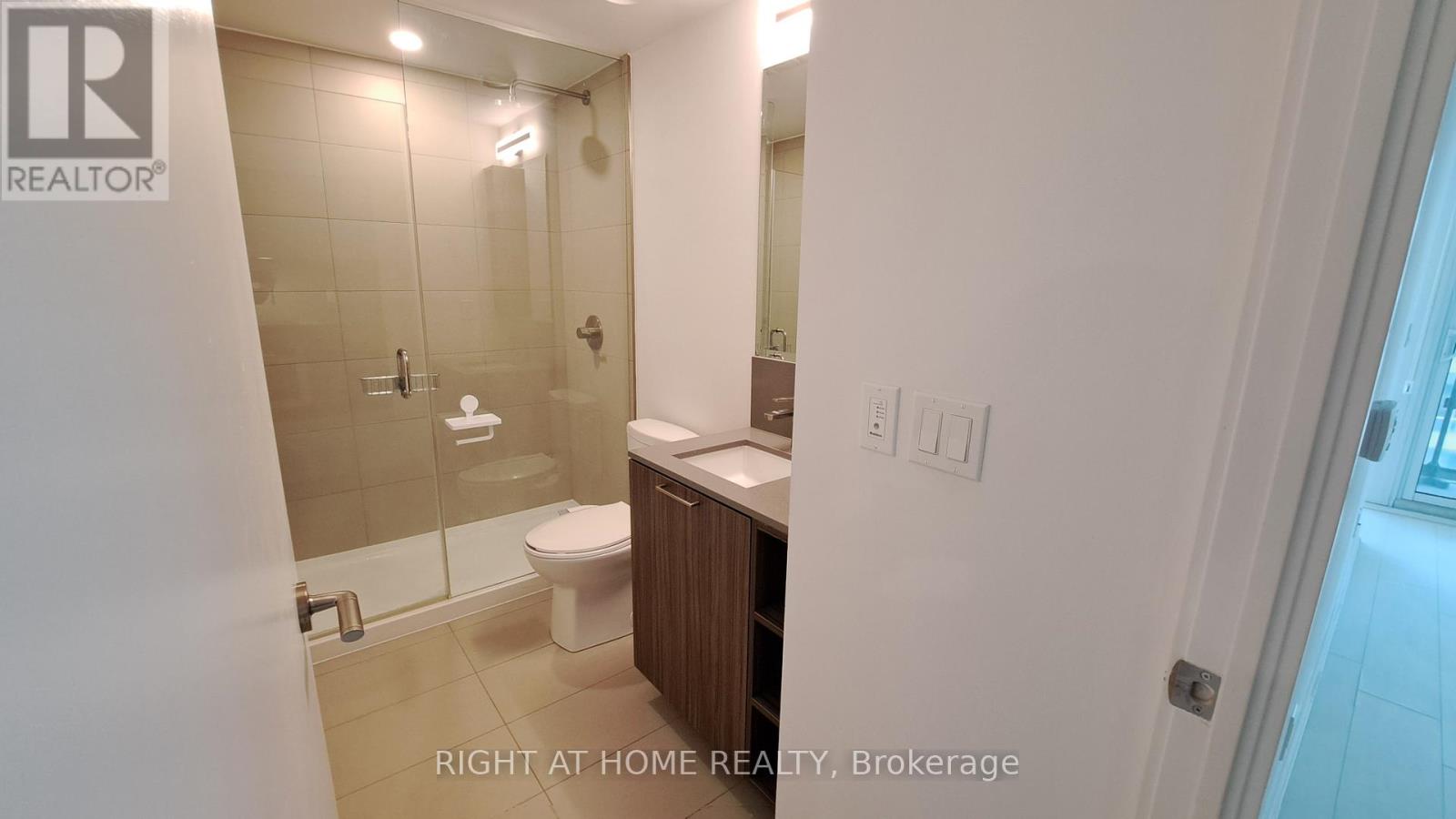 1902 - 19 Western Battery Road, Toronto, Ontario  M6K 3S4 - Photo 11 - C12290122