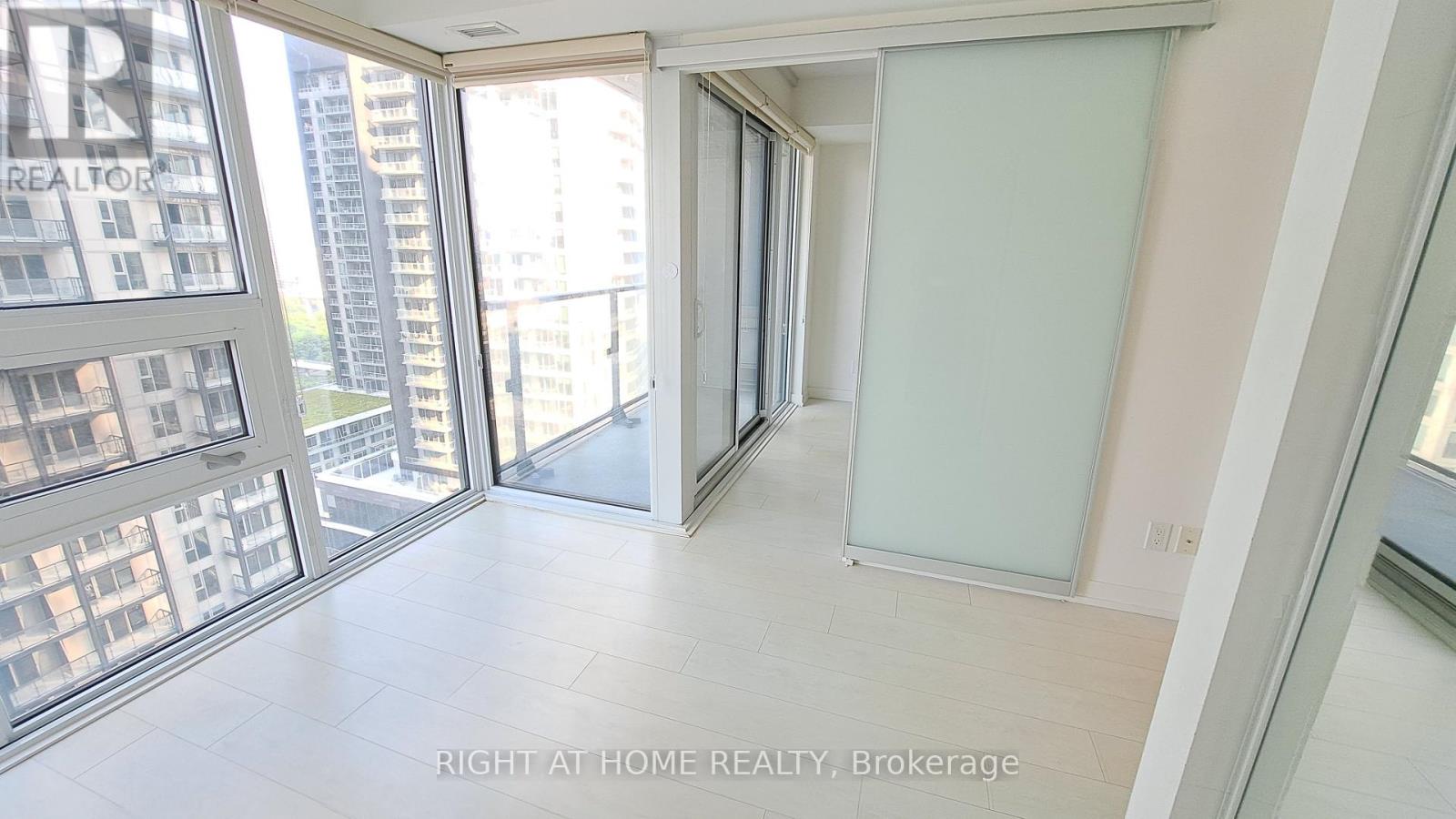1902 - 19 Western Battery Road, Toronto, Ontario  M6K 3S4 - Photo 19 - C12290122