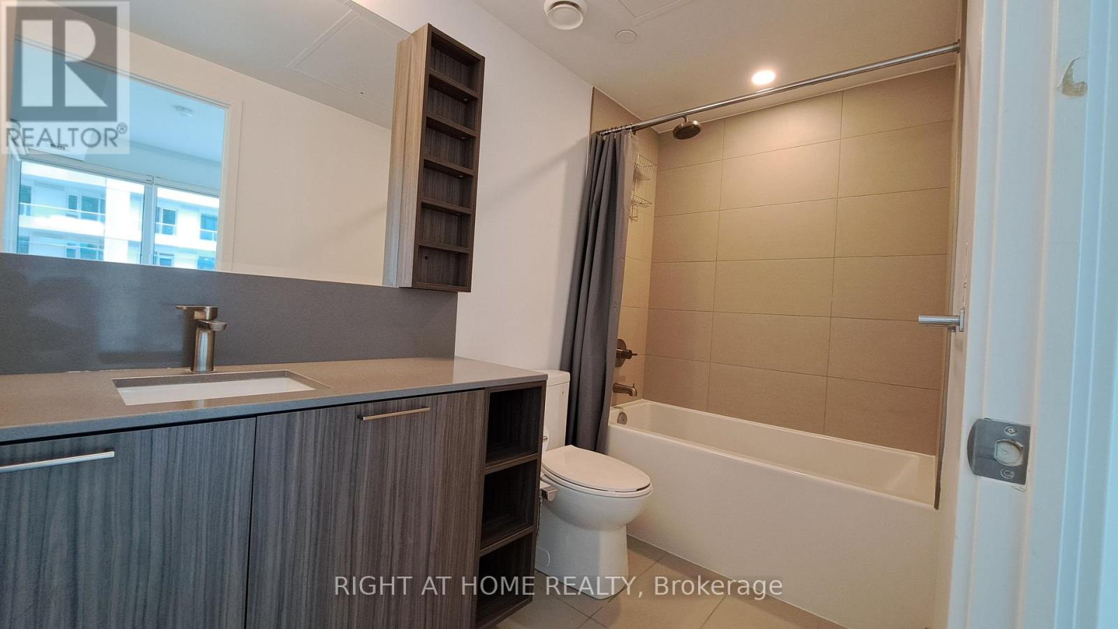 1902 - 19 Western Battery Road, Toronto, Ontario  M6K 3S4 - Photo 24 - C12290122