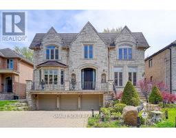 677 WOBURN AVENUE, Toronto, Ontario