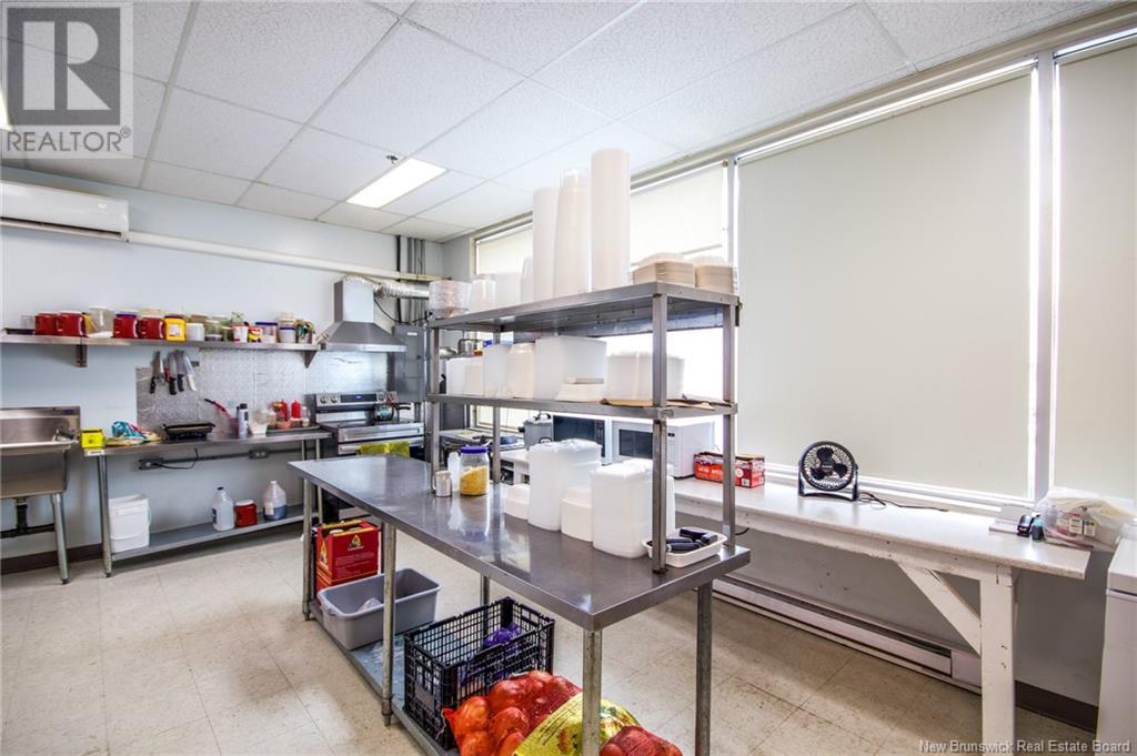 286 Restigouche Road Unit# E2, Oromocto West, New Brunswick  E2V 2H5 - Photo 37 - NB123019