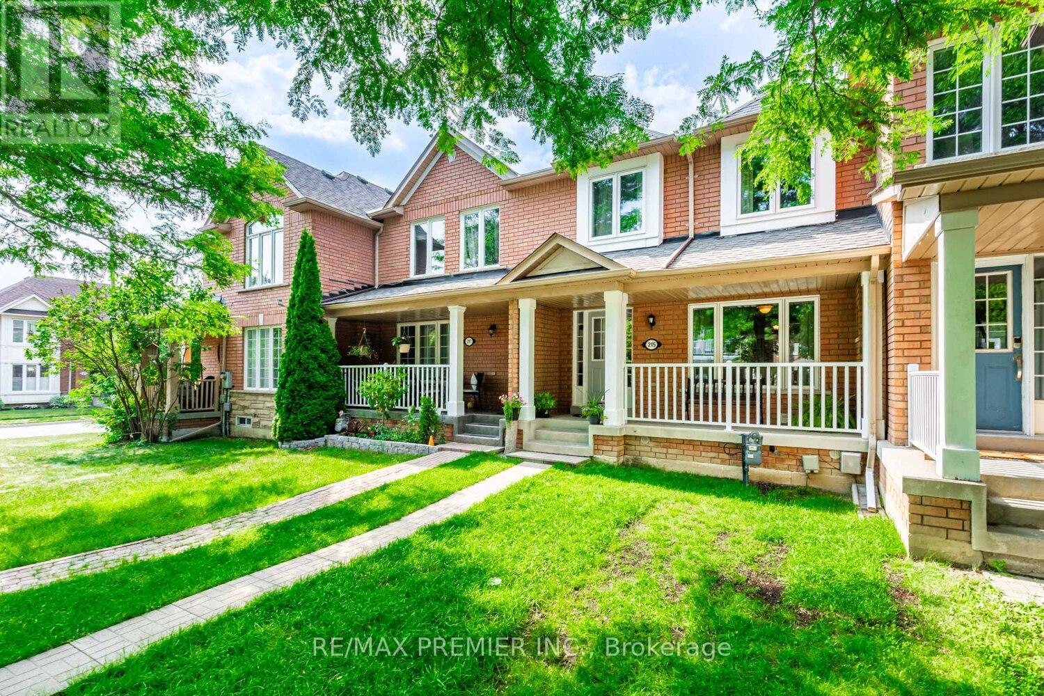 Property at 215 EQUATOR CRESCENT image 2