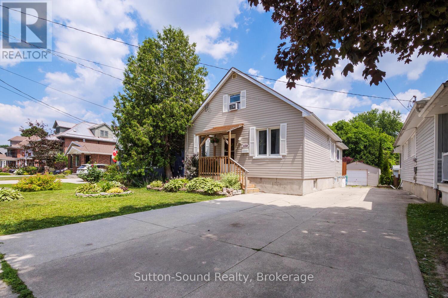 1139 4th Avenue W, Owen Sound, Ontario  N4K 4W3 - Photo 2 - X12290193