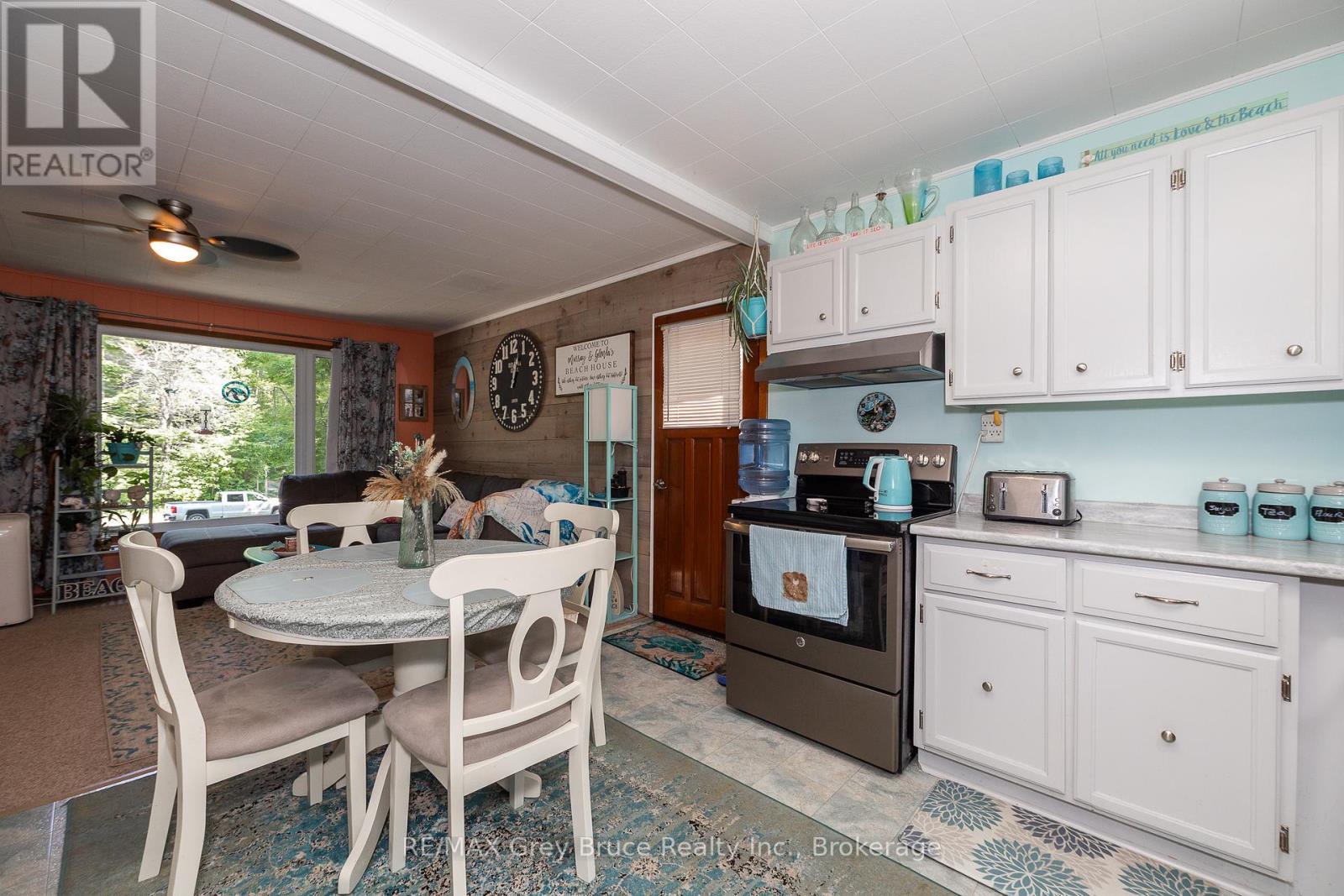 6 Jewel Bridge Road, South Bruce Peninsula, Ontario  N0H 2G0 - Photo 10 - X12290199