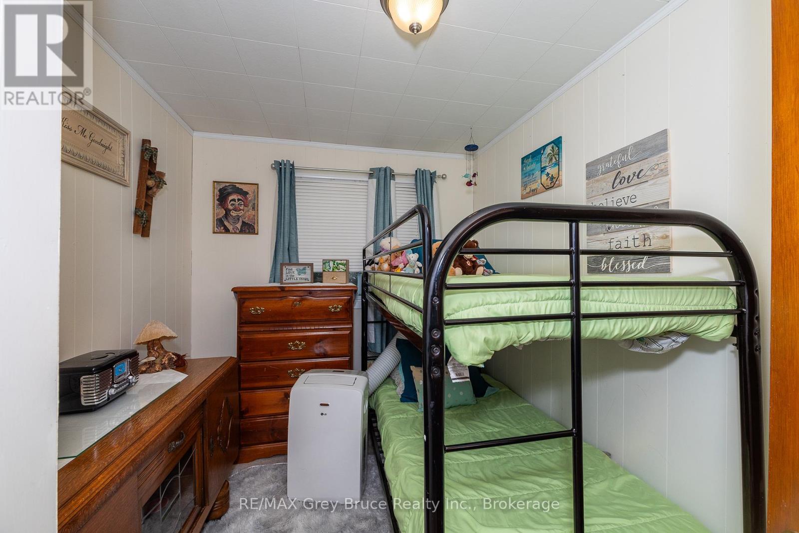 6 Jewel Bridge Road, South Bruce Peninsula, Ontario  N0H 2G0 - Photo 15 - X12290199