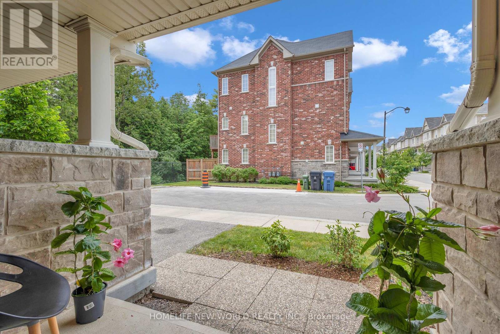 71 - 88 Decorso Drive, Guelph, Ontario  N1L 0A9 - Photo 6 - X12290116