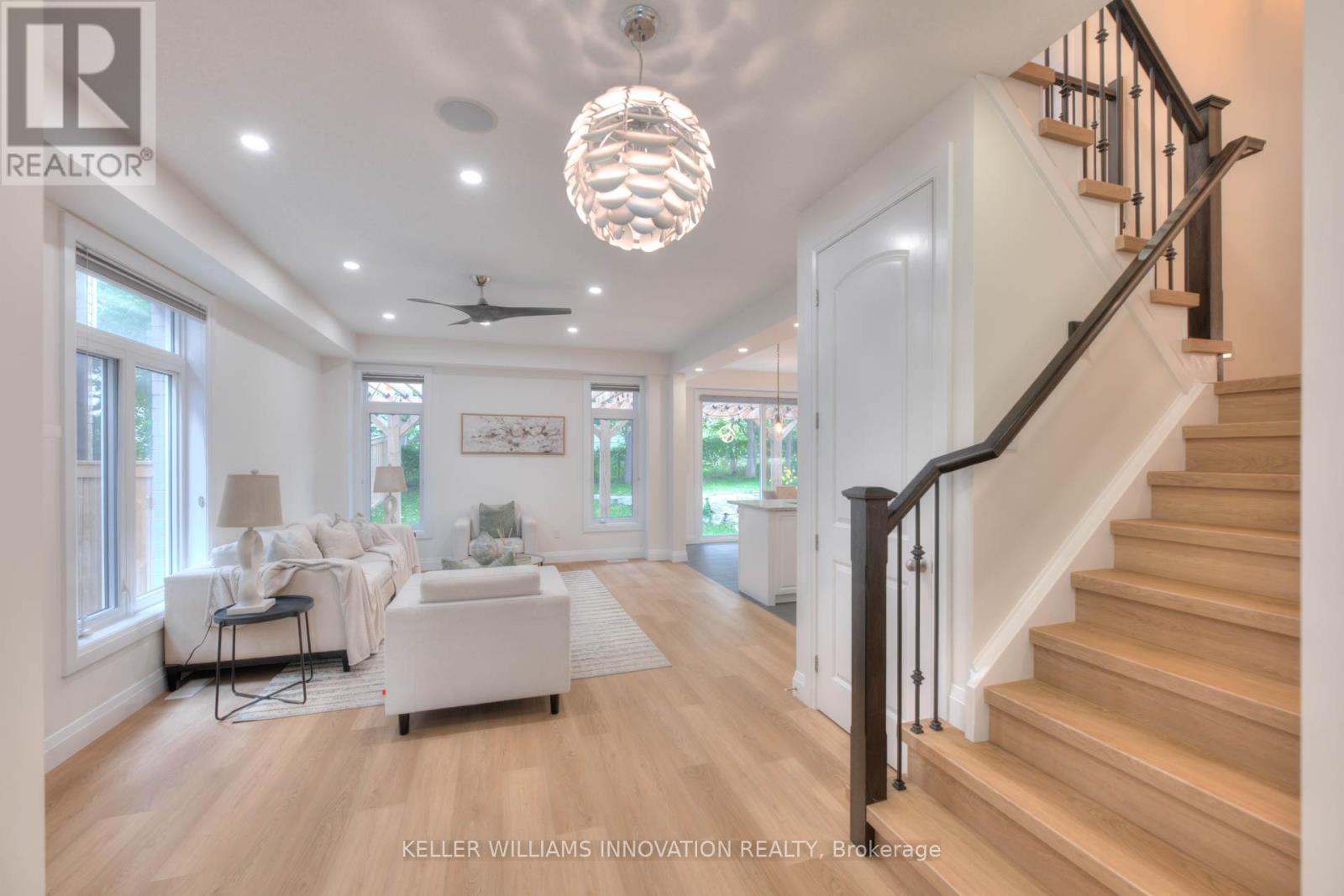Property at 30 MISTYWOOD STREET image 4