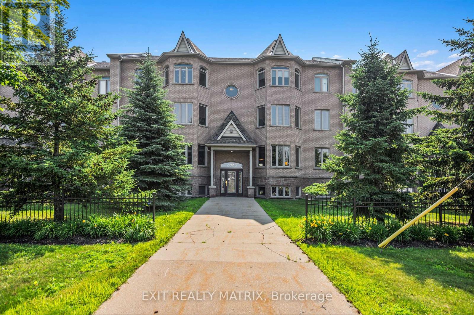 4 - 2086 VALIN STREET, Ottawa, Ontario