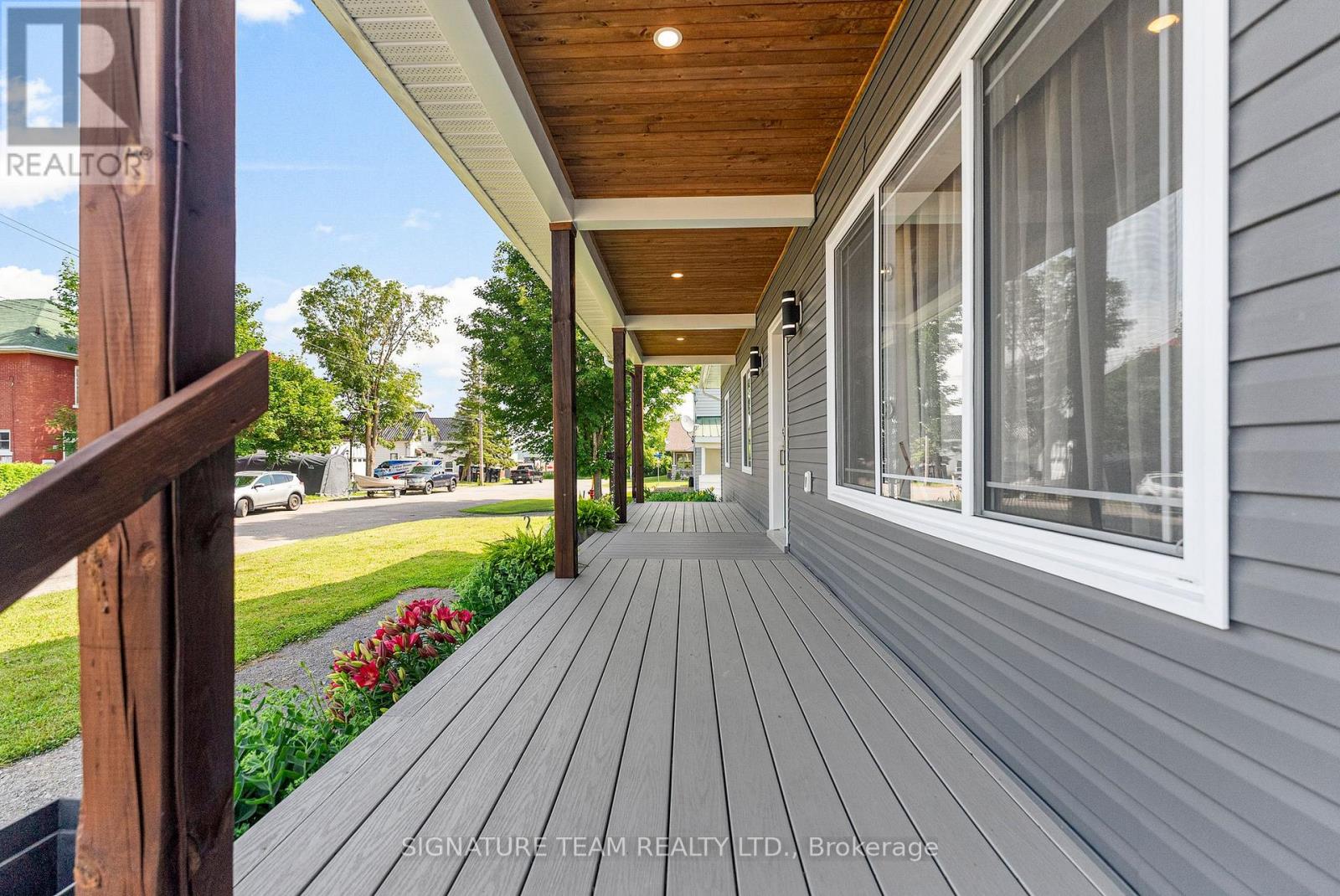 17 Meadow Street, Whitewater Region, Ontario  K0J 1K0 - Photo 38 - X12290211