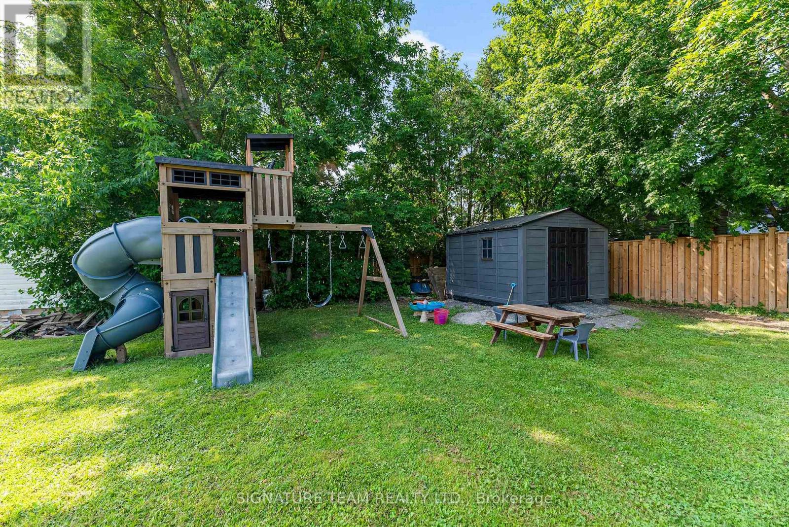 17 Meadow Street, Whitewater Region, Ontario  K0J 1K0 - Photo 42 - X12290211
