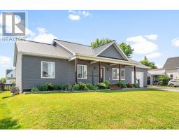 17 MEADOW STREET, Whitewater Region, Ontario