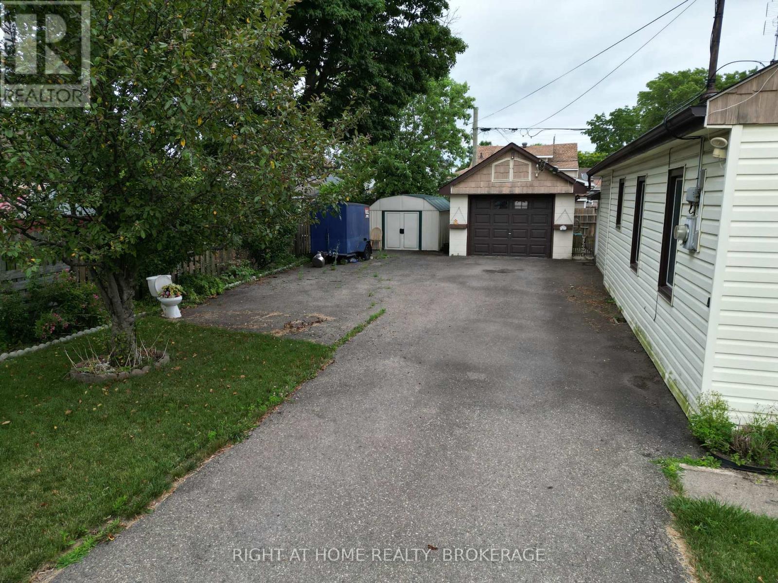 Property at 80 KNOLL STREET image 3