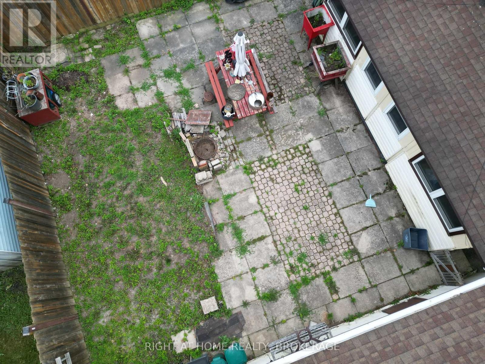 80 Knoll Street, Port Colborne, Ontario  L3K 5A6 - Photo 8 - X12290210