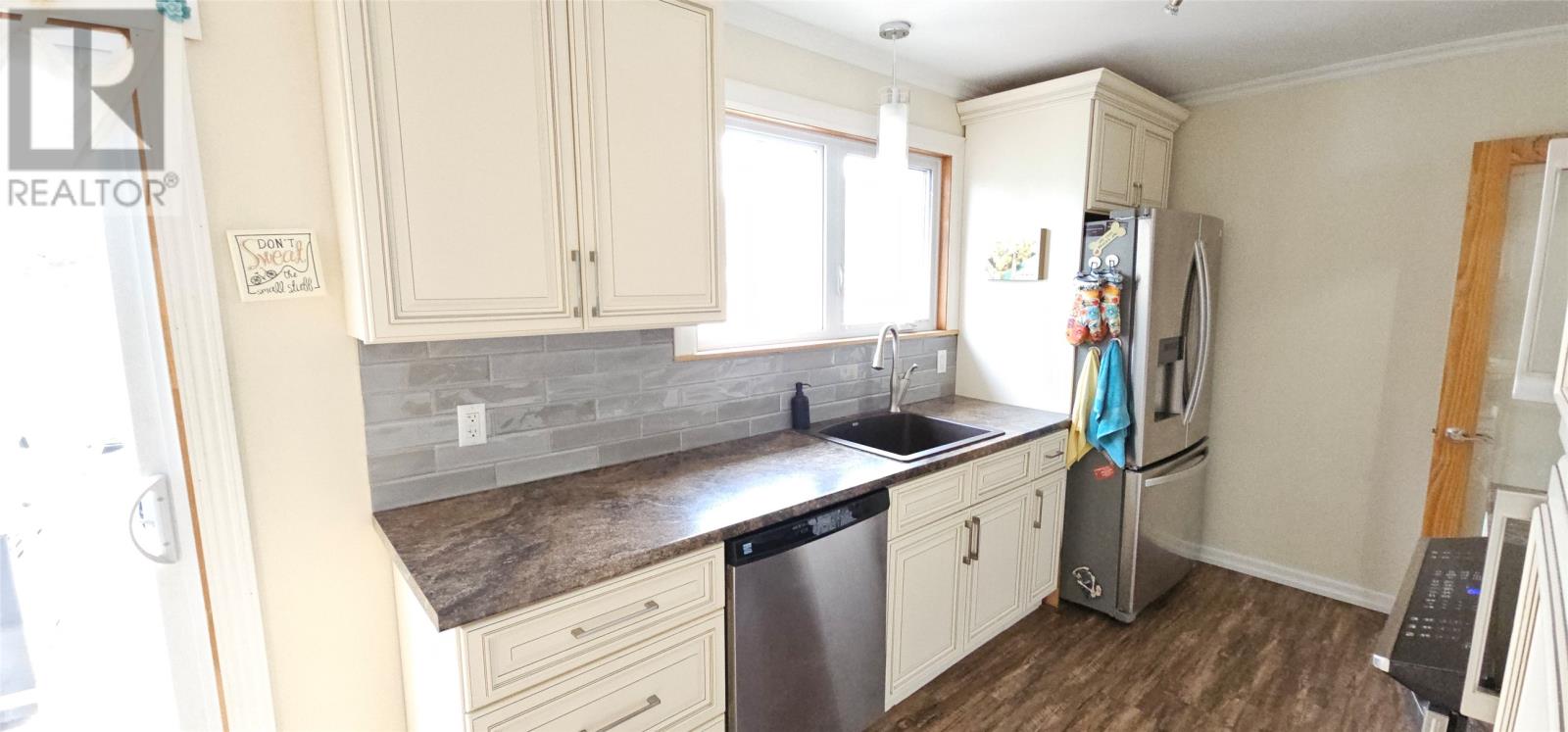 805 Willow Drive, Labrador City, Newfoundland & Labrador  A2V 1A5 - Photo 7 - 1287966