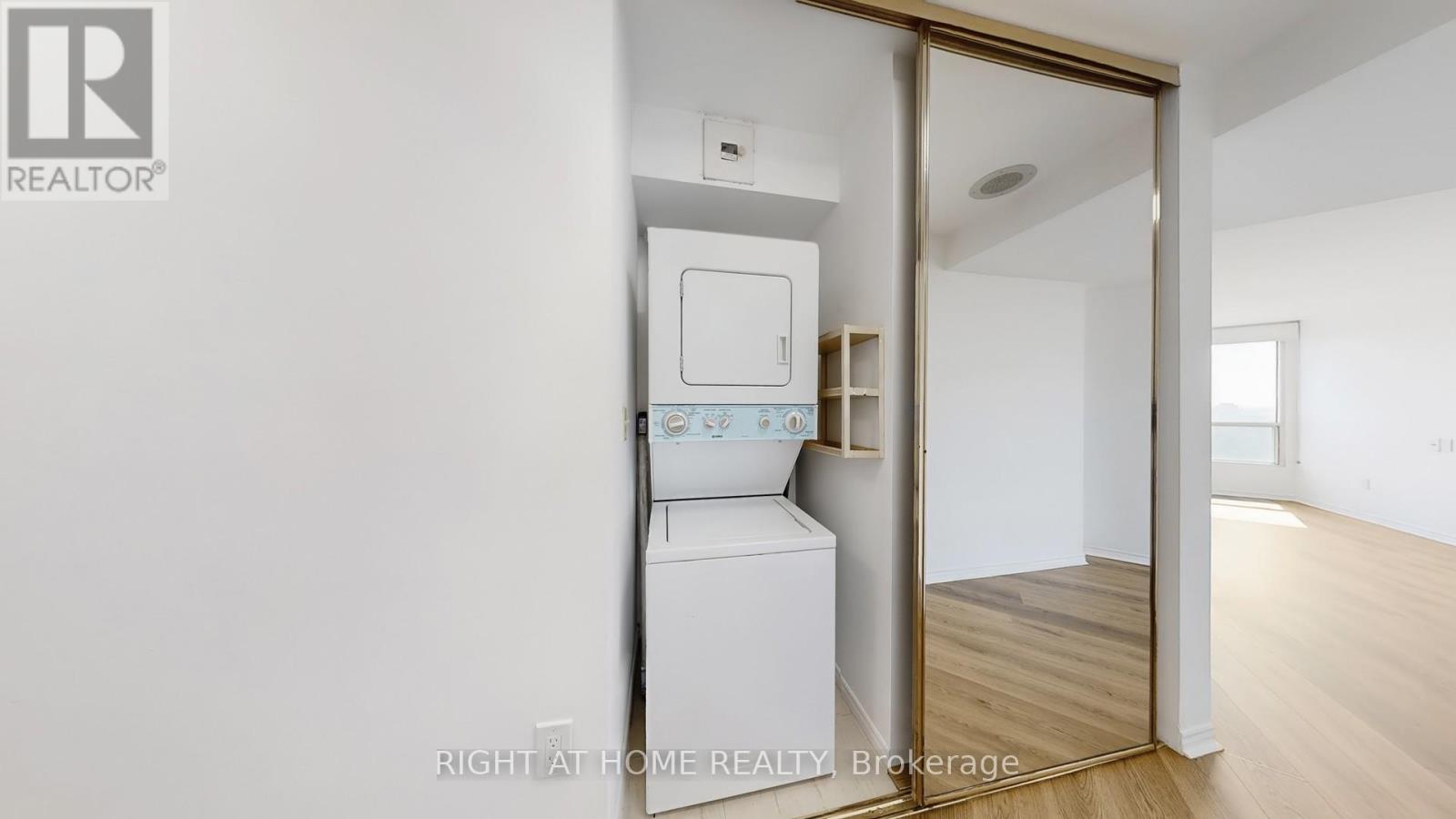 904 - 7 Concorde Place, Toronto, Ontario  M3C 3N4 - Photo 19 - C12290191