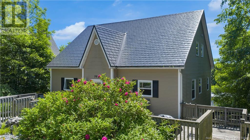 Property at 32 Crows Nest Lane image 4