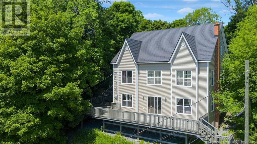 Property at 32 Crows Nest Lane image 2