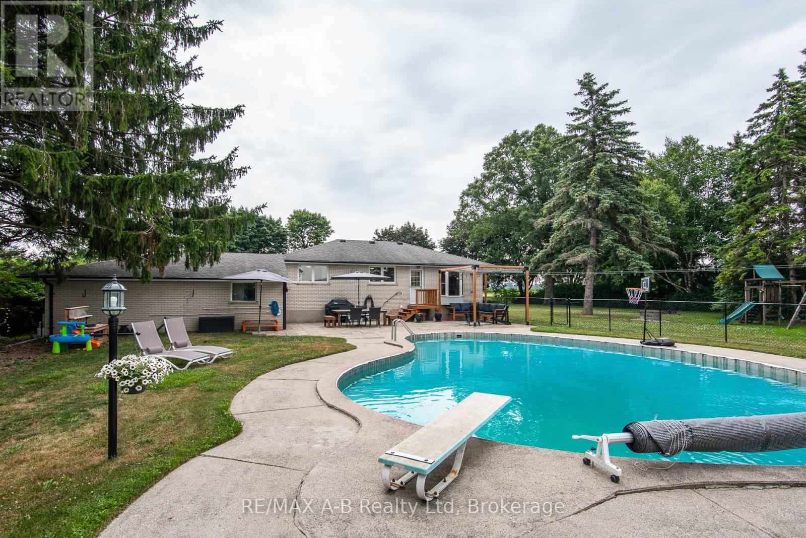 196915 19th Line, Zorra, Ontario  N0M 2G0 - Photo 12 - X12290223
