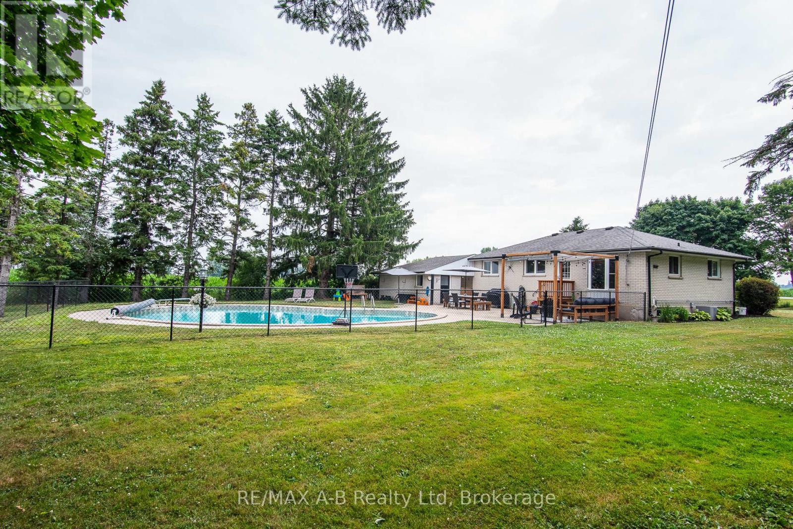 196915 19th Line, Zorra, Ontario  N0M 2G0 - Photo 9 - X12290223