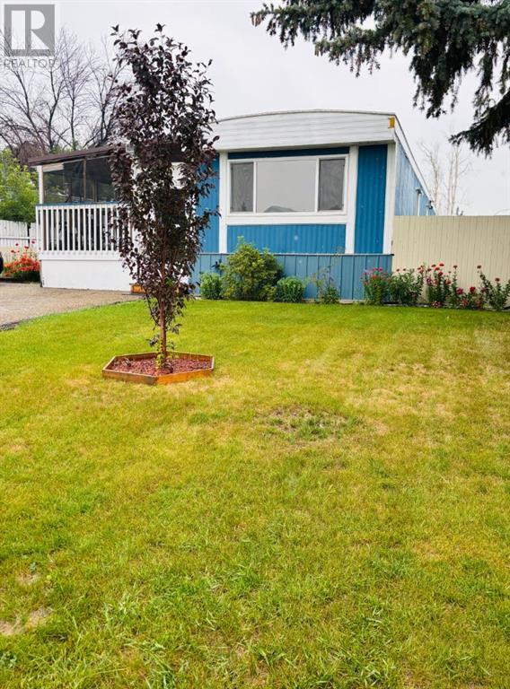 421 Margaret Avenue, Duchess, Alberta  T0J 0Z0 - Photo 2 - A2240585