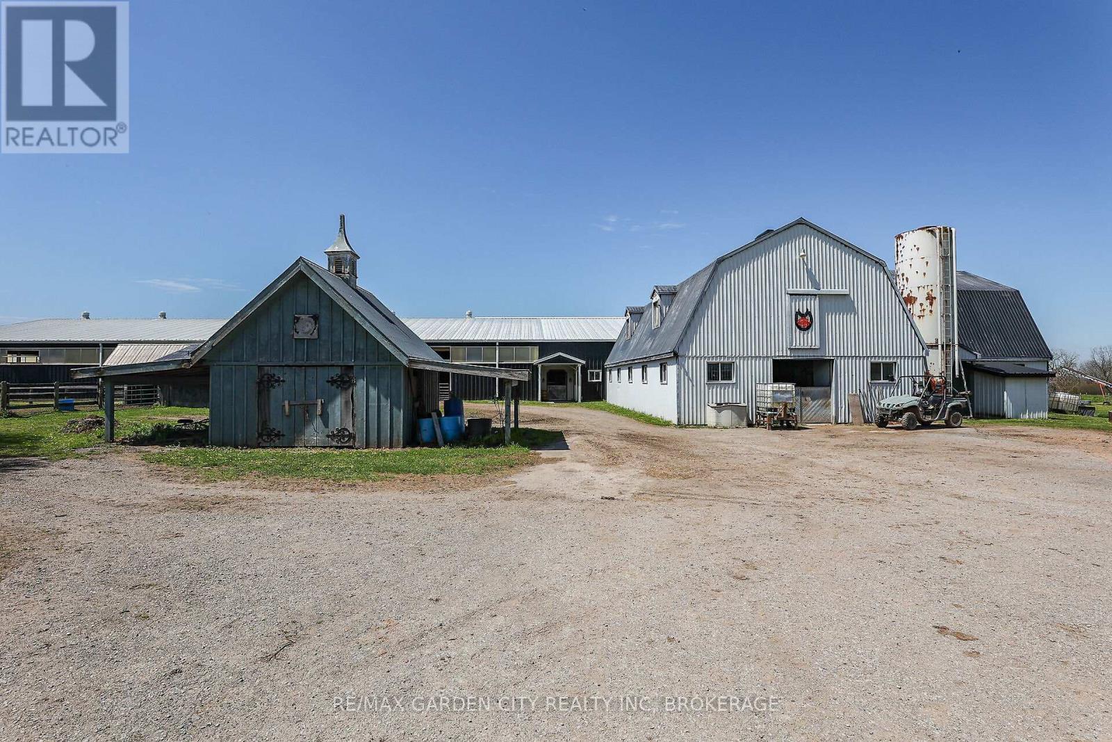 3200 Bertie Road, Fort Erie, Ontario  L0S 1N0 - Photo 32 - X12290222