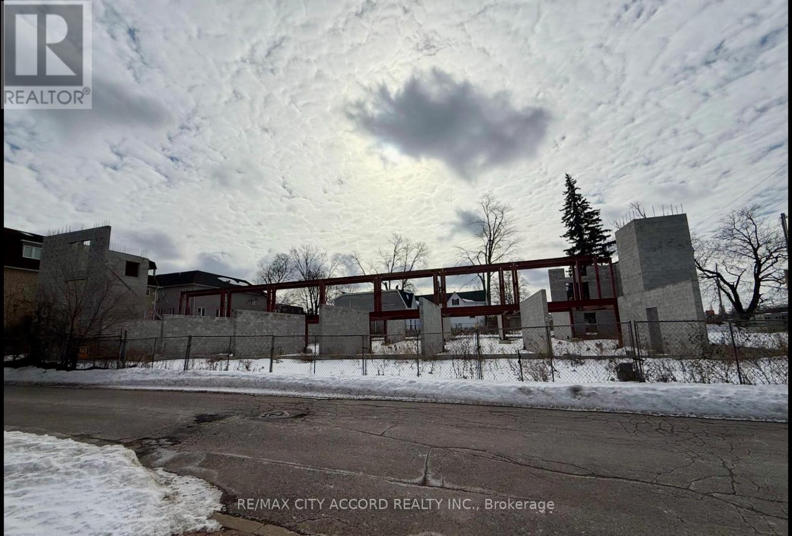 7713 Kennedy Road, Markham (Milliken Mills East), Ontario  L3R 0L7 - Photo 1 - N12290240