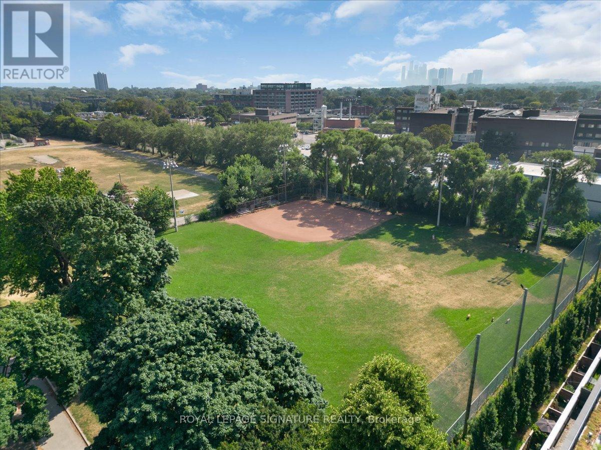 107 - 262 St Helens Avenue, Toronto (Dufferin Grove), Ontario  M6H 4A4 - Photo 38 - C12289698