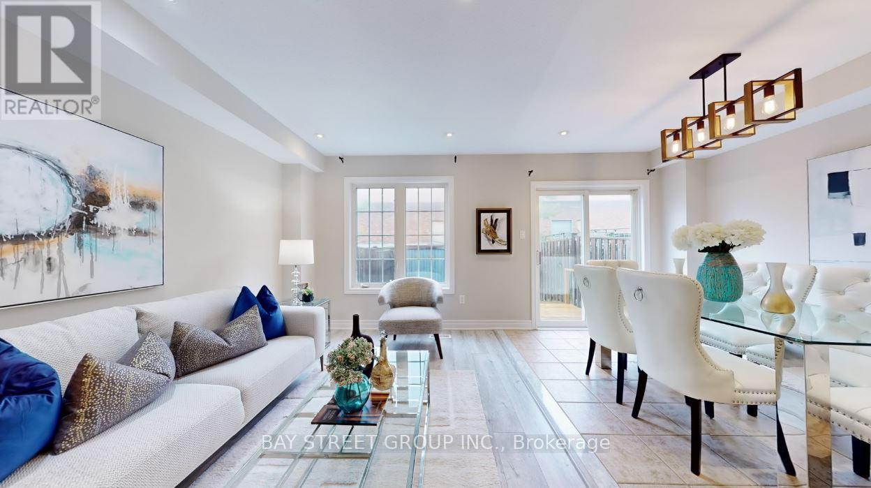 Property at 151 AMULET CRESCENT image 5