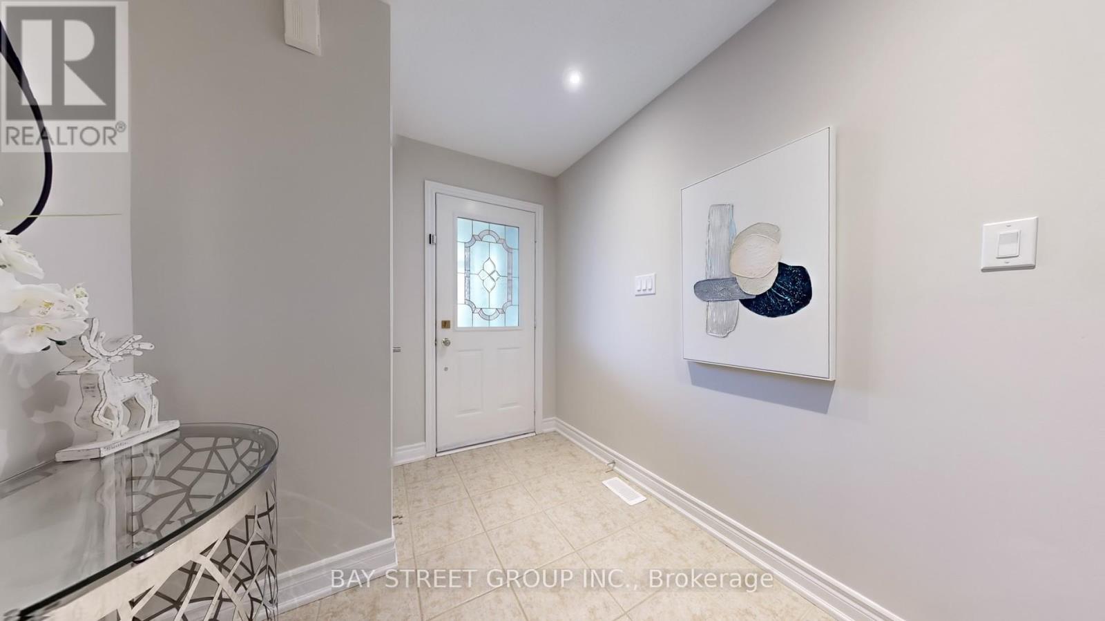Property at 151 AMULET CRESCENT image 3
