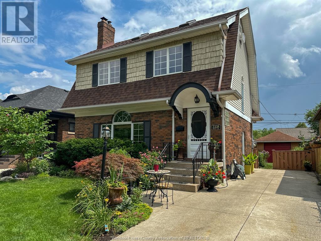 MLS# 25017927: 2338 CHILVER, Windsor, Canada