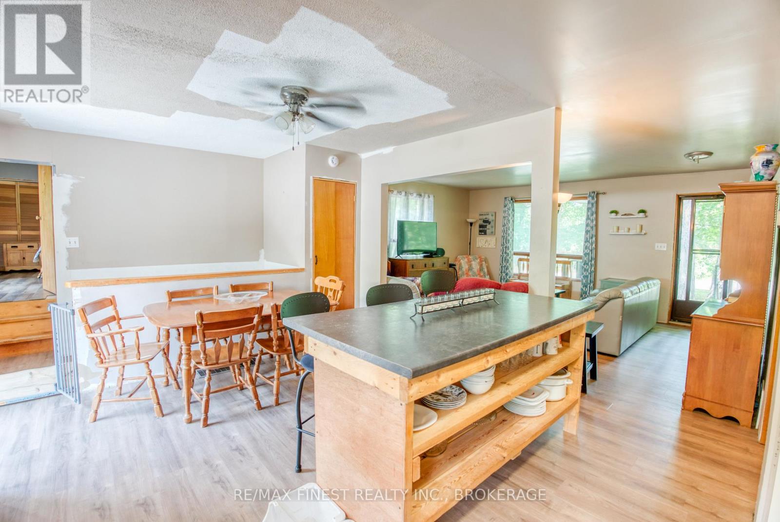 90 Bradshaw Road, Frontenac, Ontario  K0H 2V0 - Photo 10 - X12290308