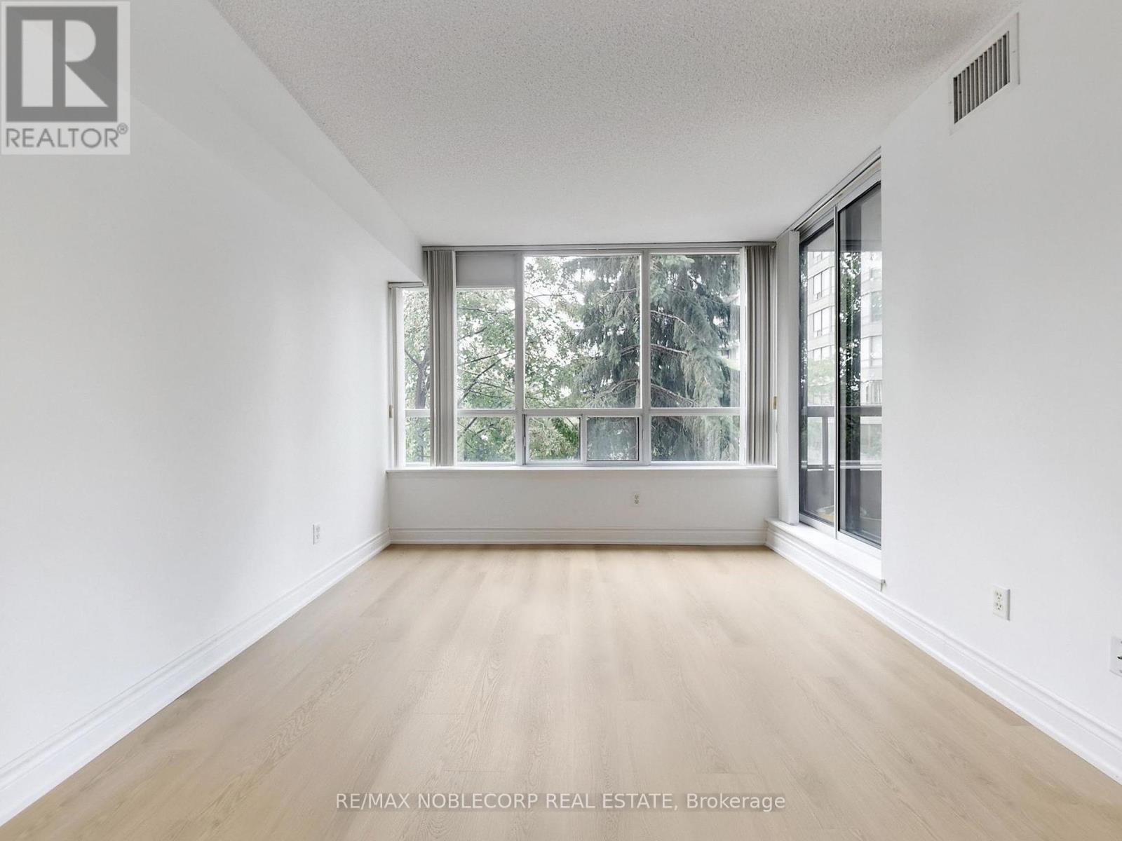312 - 91 Townsgate Drive, Vaughan, Ontario  L4J 8E8 - Photo 22 - N12290257