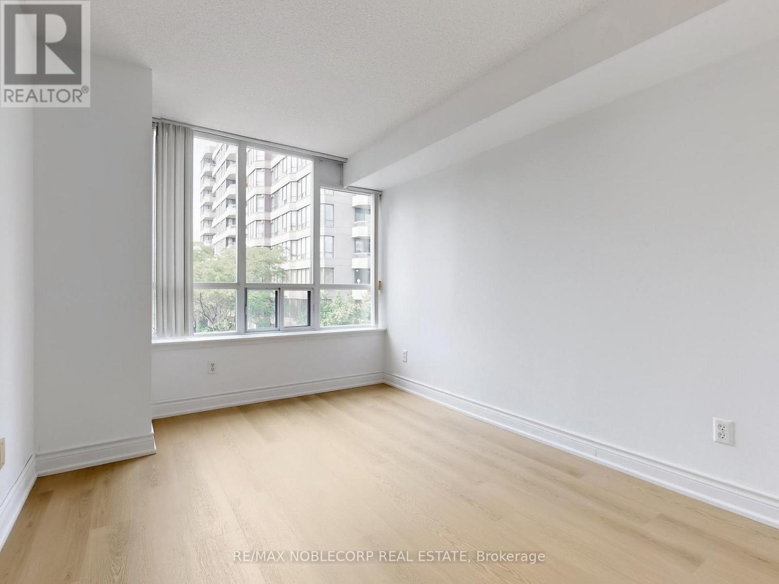 312 - 91 Townsgate Drive, Vaughan, Ontario  L4J 8E8 - Photo 24 - N12290257