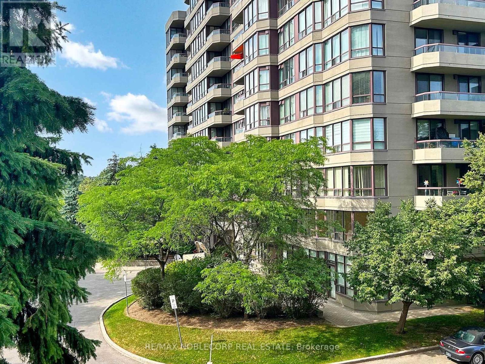 312 - 91 Townsgate Drive, Vaughan, Ontario  L4J 8E8 - Photo 31 - N12290257