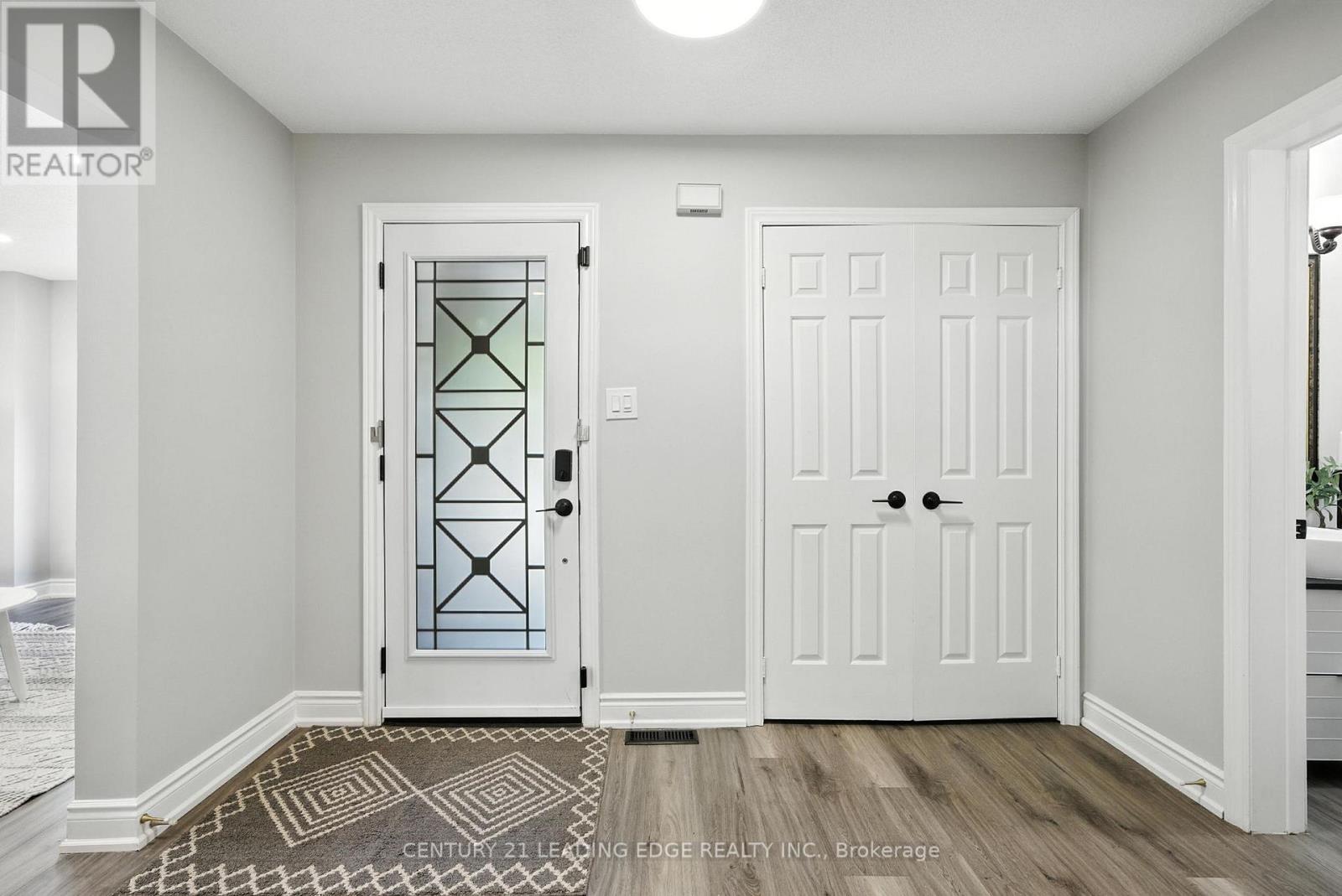 Property at 573 SHEPPARD AVENUE image 4