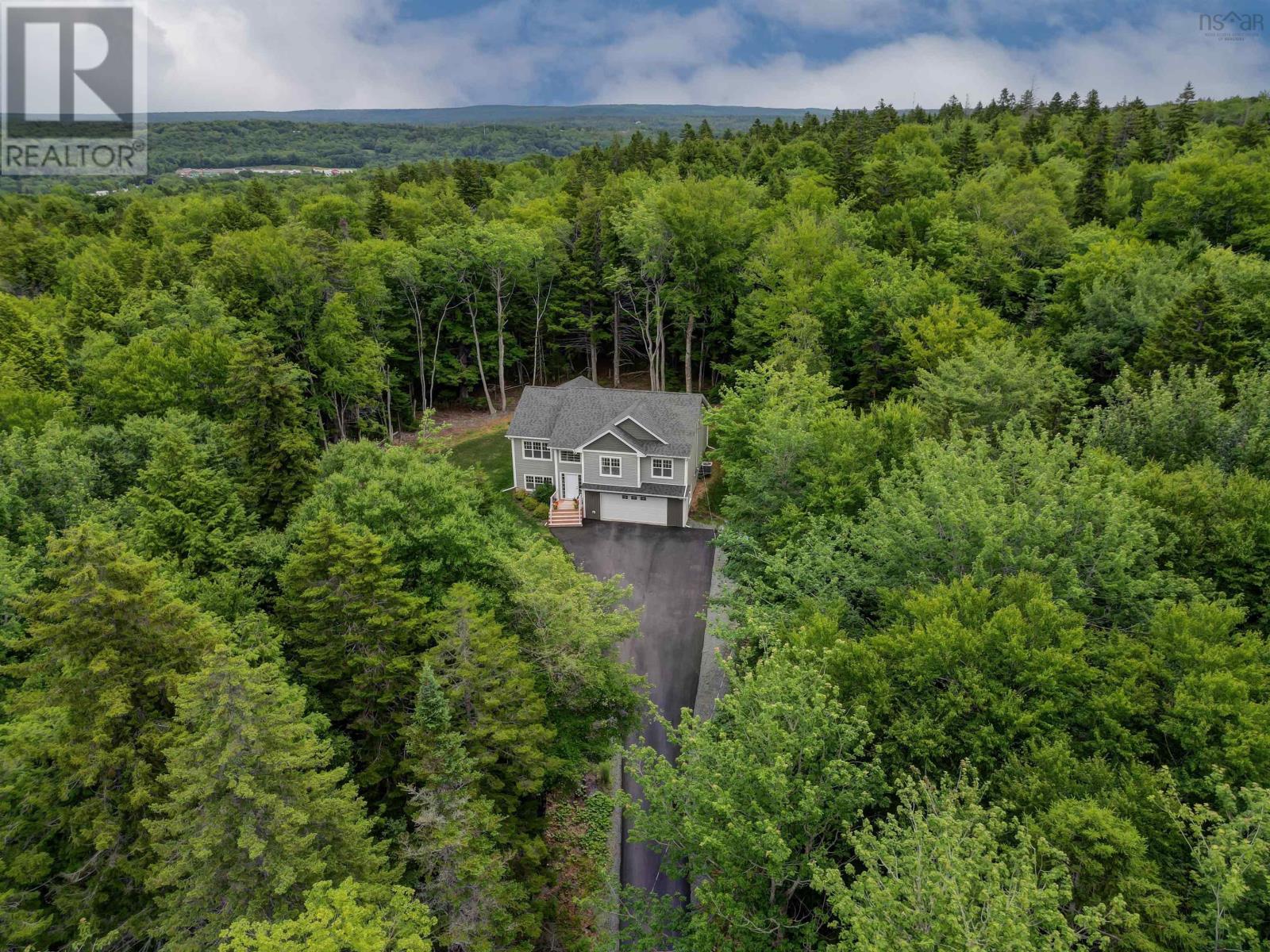 Property at 83 Talisman Drive image 4