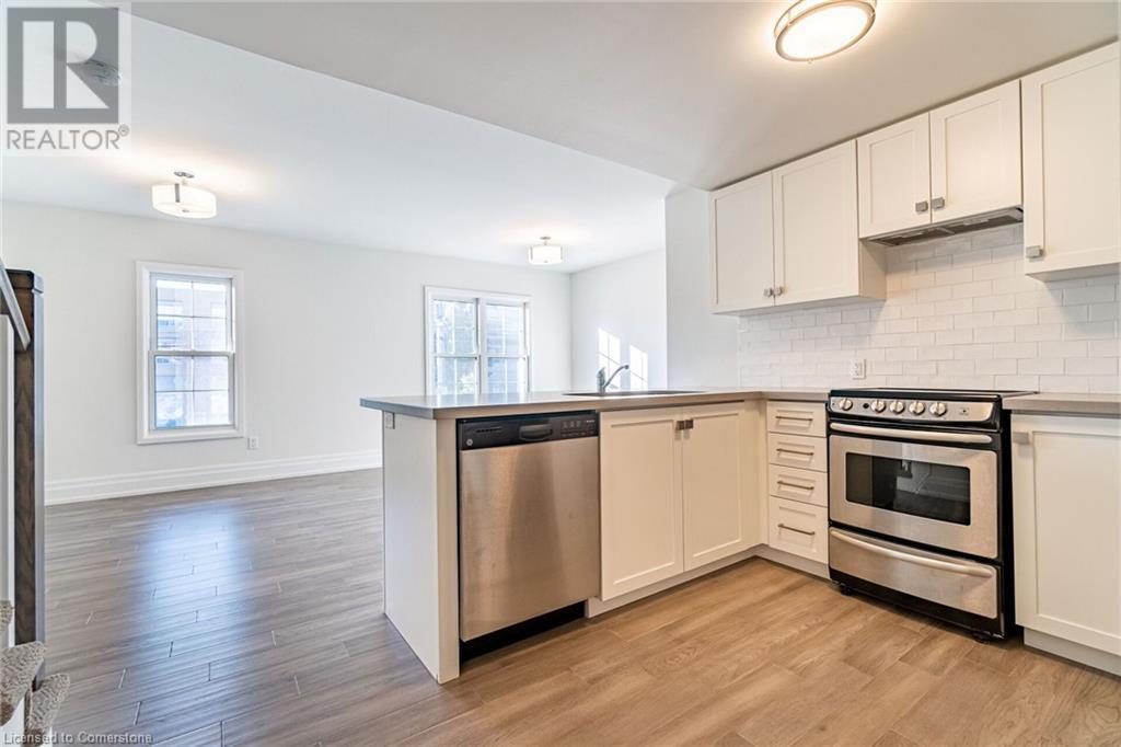 Property at 760 LAKESHORE Road E Unit# 202 image 5