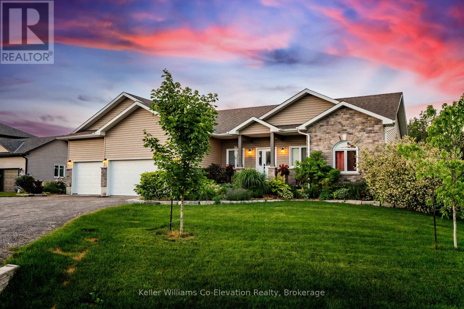 53 Boyd Crescent, Oro-Medonte, Ontario  L0K 1N0 - Photo 2 - S12135404