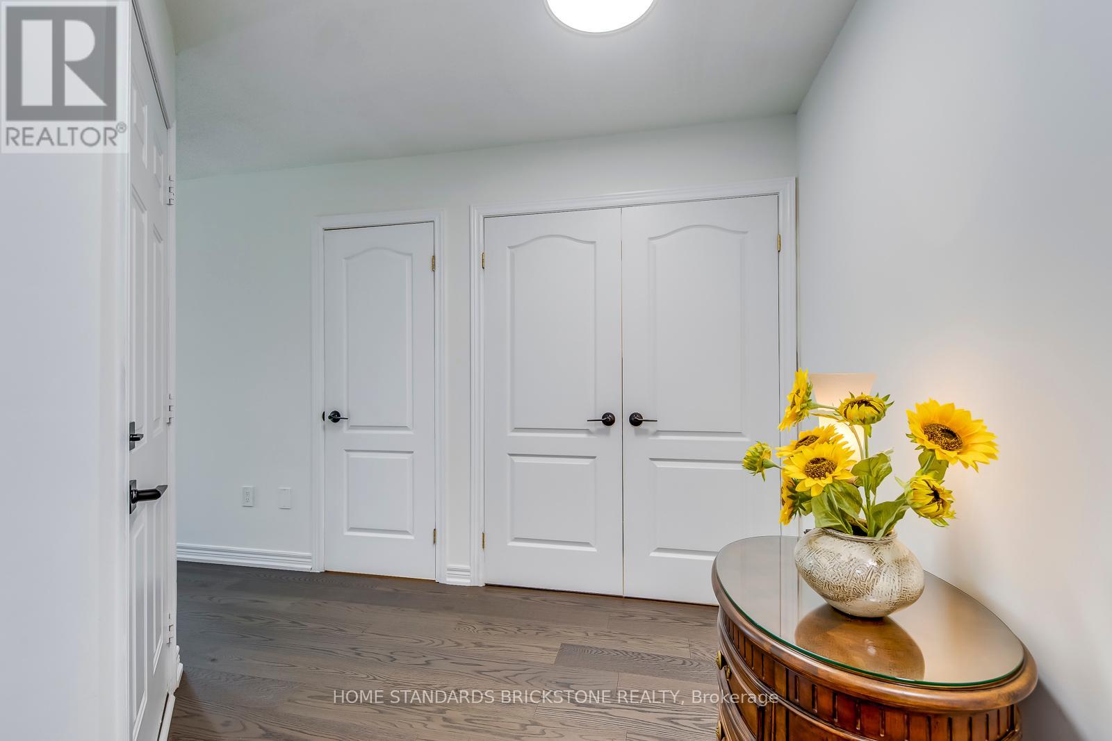Property at 1296 INGLEHART DRIVE image 5