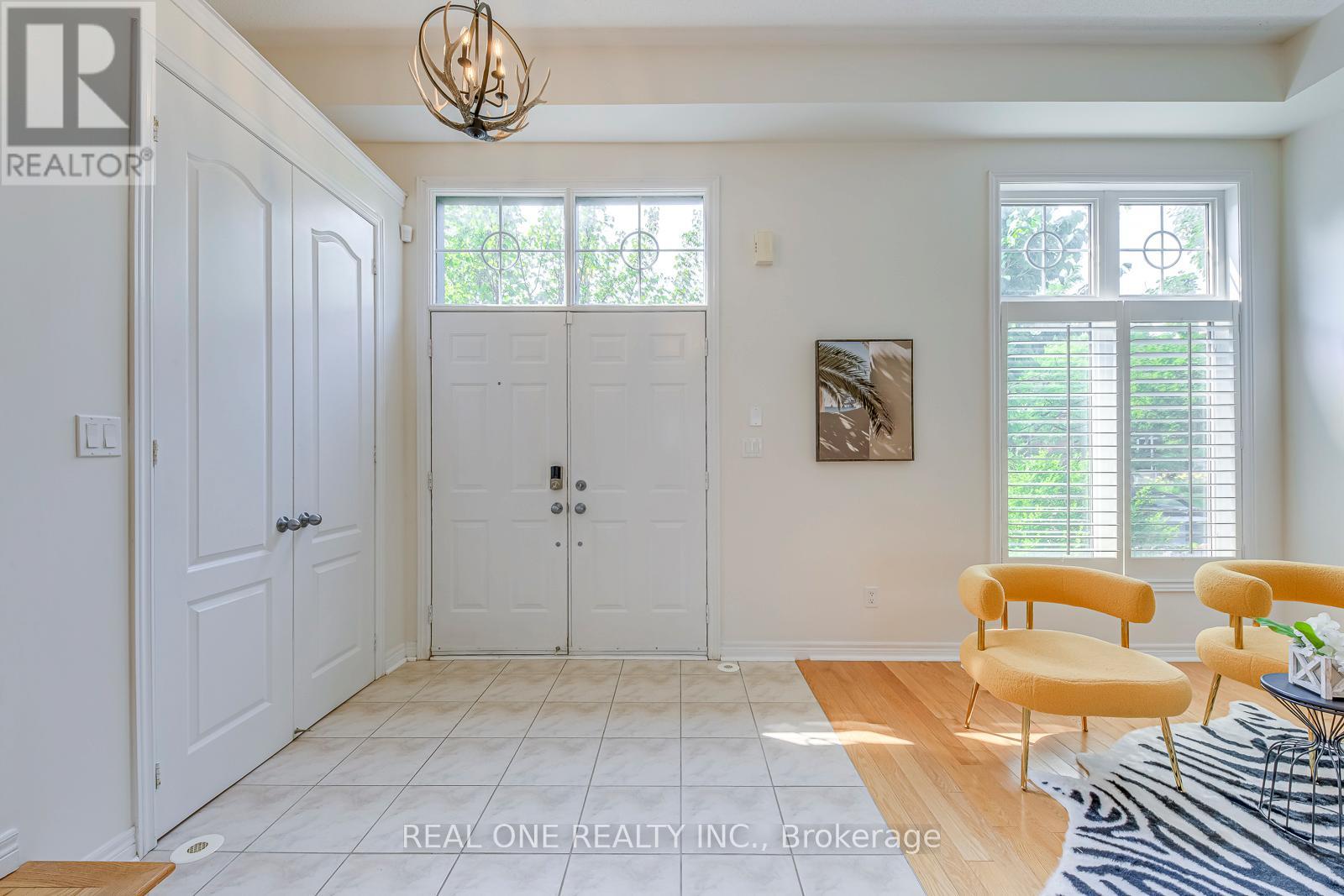 Property at 3170 ECLIPSE AVENUE image 4