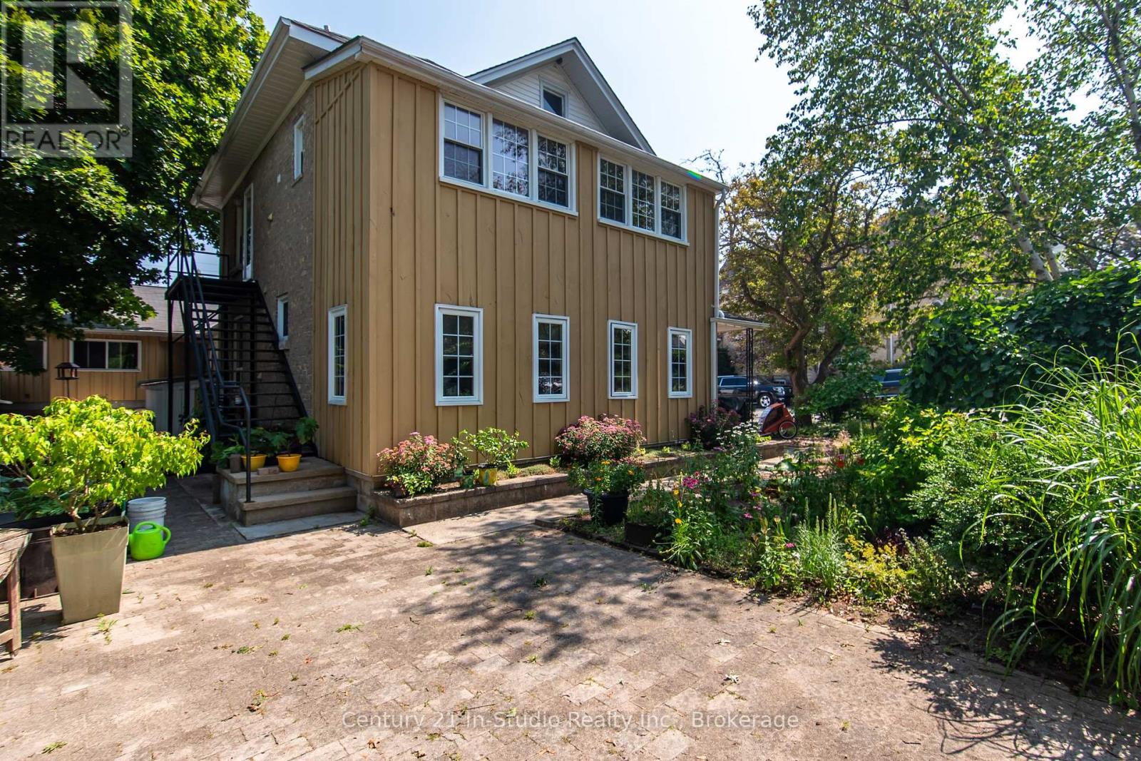 228 Palmerston Street, Saugeen Shores, Ontario  N0H 2L0 - Photo 1 - X12290367