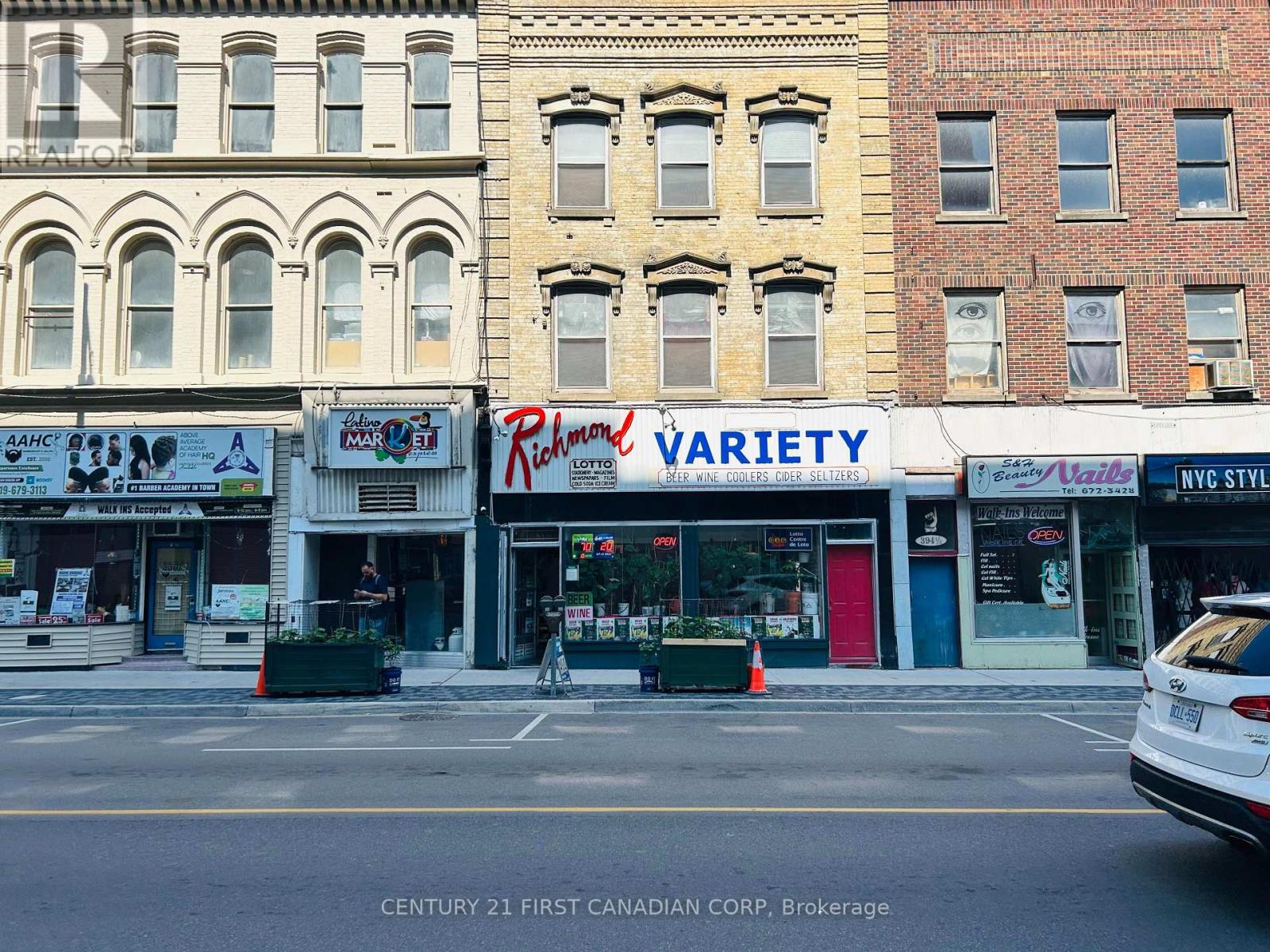 396 Richmond Street, London East (East K), Ontario  N6A 3C7 - Photo 5 - X12290350