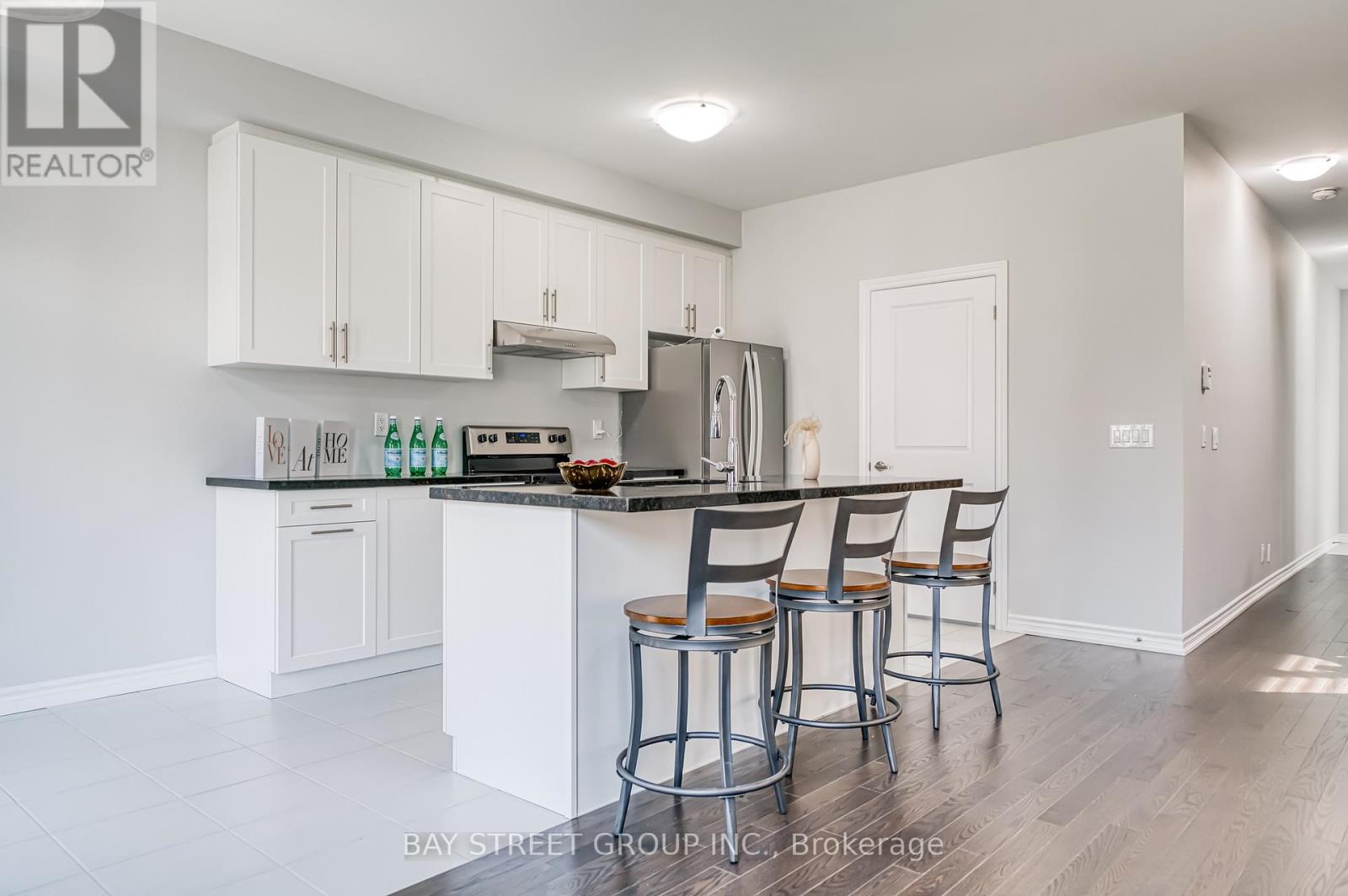 32 Jessica Antonella Street, Markham, Ontario  L6C 3K3 - Photo 10 - N12290100