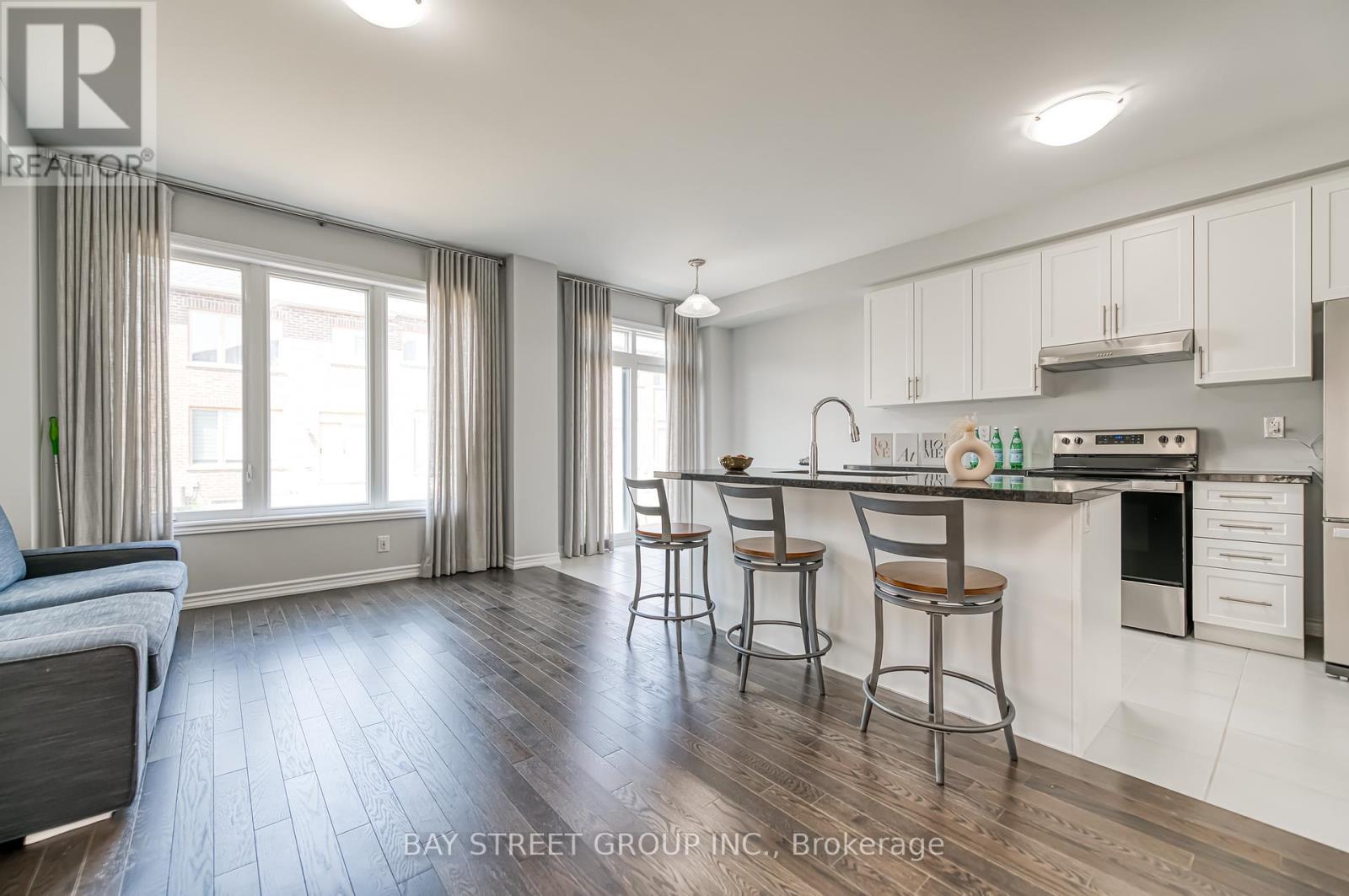32 Jessica Antonella Street, Markham, Ontario  L6C 3K3 - Photo 14 - N12290100