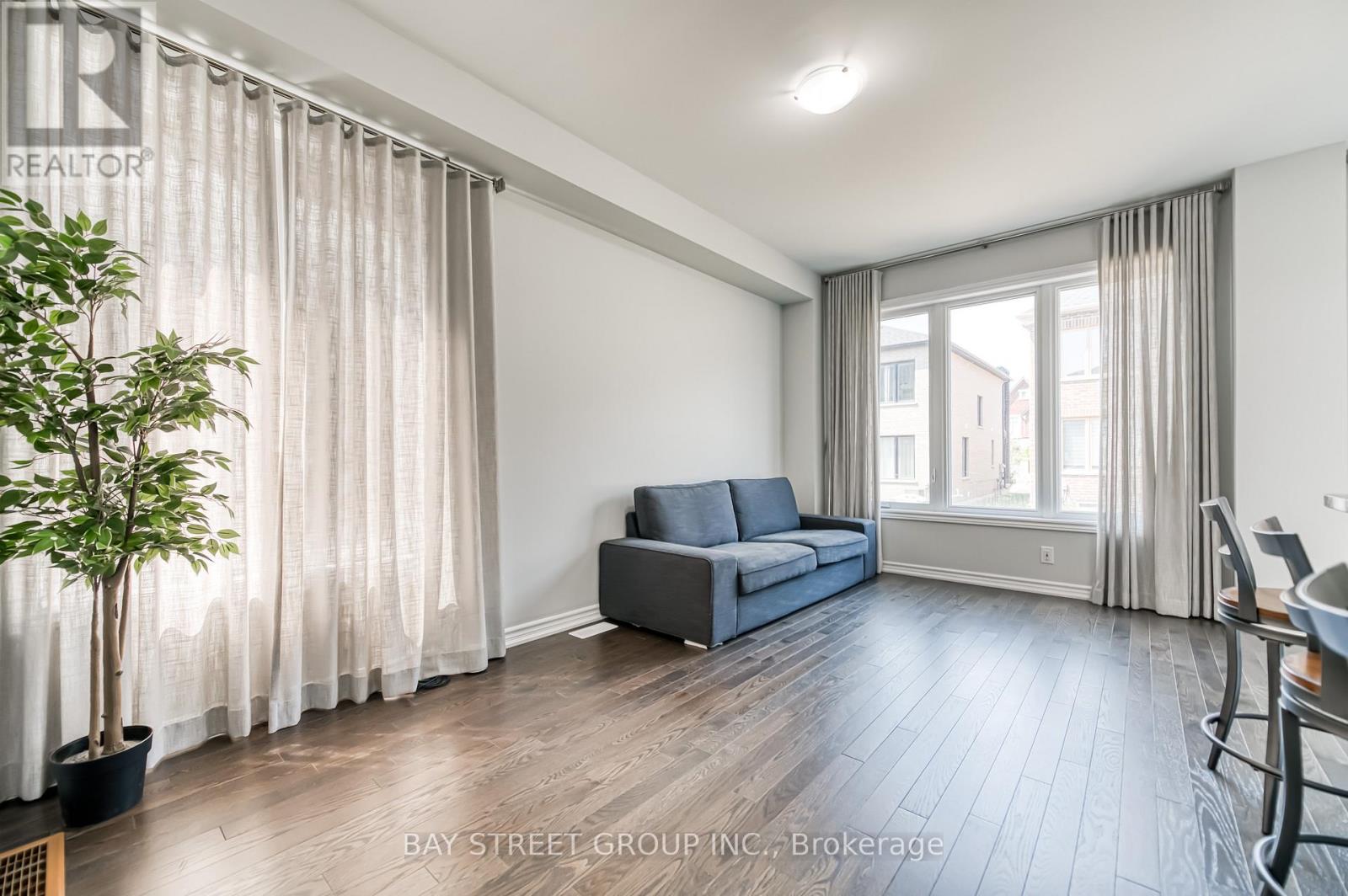 32 Jessica Antonella Street, Markham, Ontario  L6C 3K3 - Photo 16 - N12290100